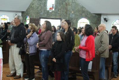 Missa de AÃ§Ã£o de GraÃ§as em louvor ao Bom Jesus em Campo Mendes foi presidida pelo Padre Paulo 